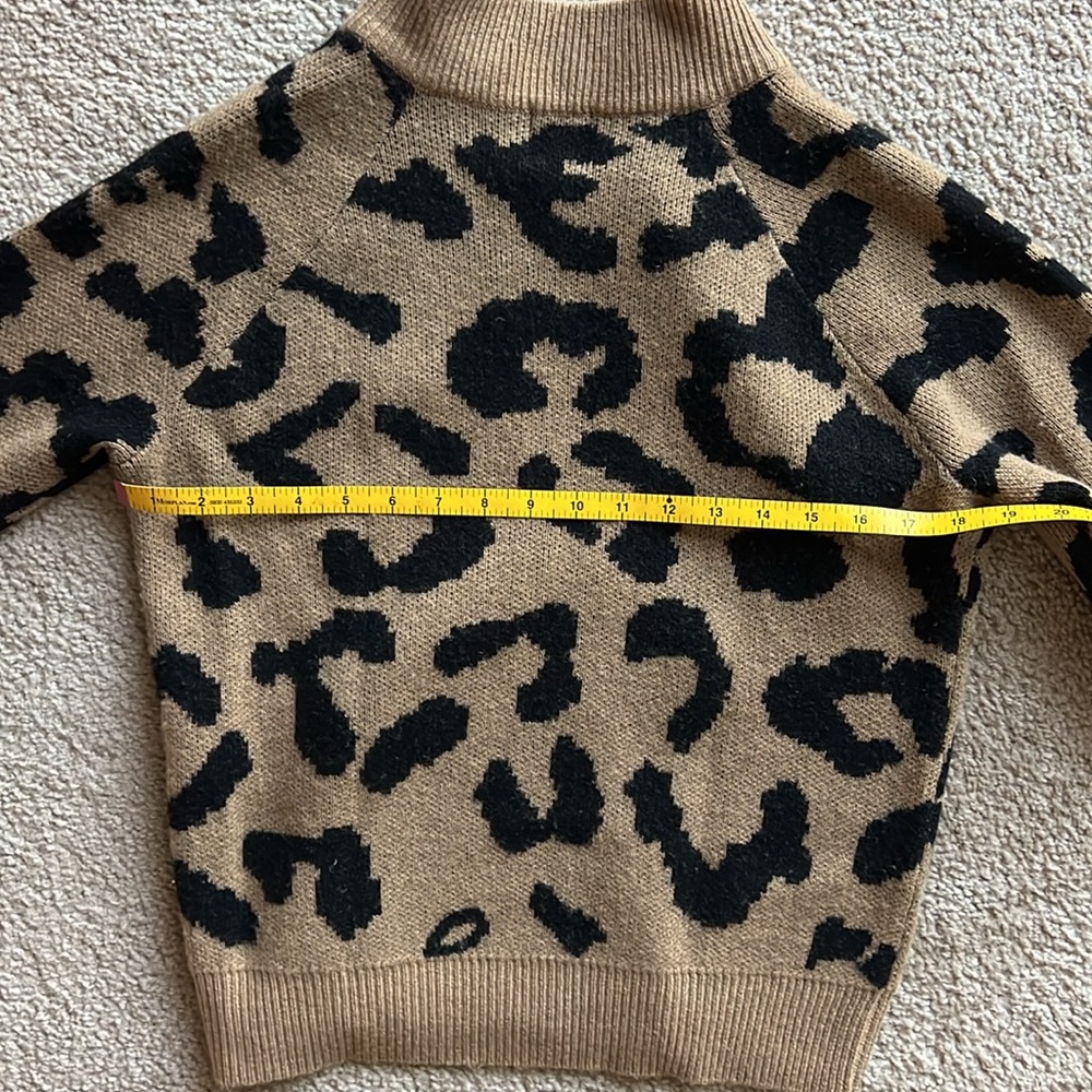 ๐ฅ MADELEINE THOMPSON Animal Print Mock Neck Zip Up Sweater and Pants Size S - Picture 13 of 17